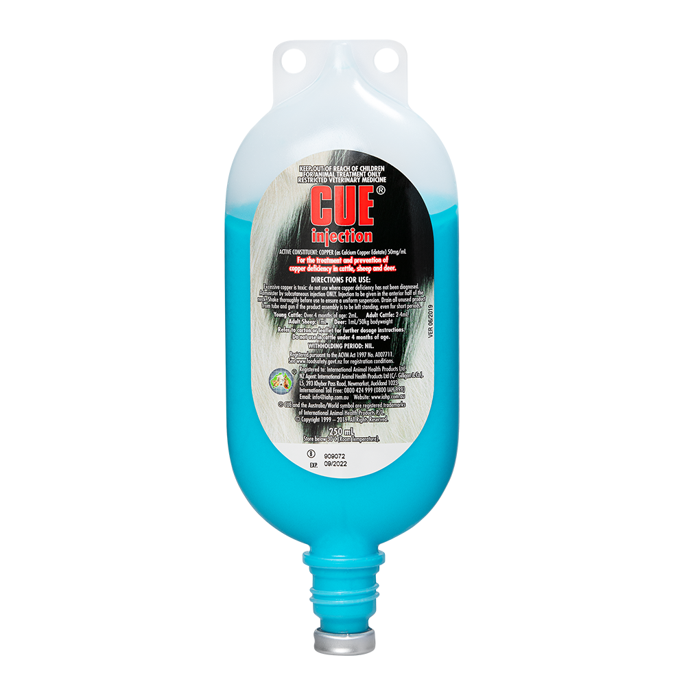 250ml Cue Injection Bottle upside down, red applicator for treatment of copper deficiency